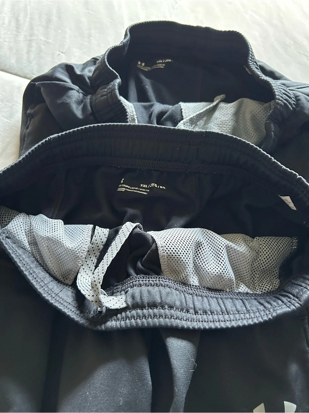 Under Armour Black Boys' Athletic Sweatpants x 2 items